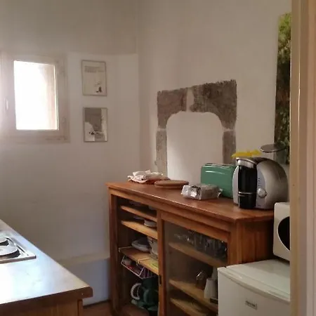 בית נופש Maison Medievale En Pierre De Lave Typique D Agde - Reservation Du Samedi Au Samedi אגדה