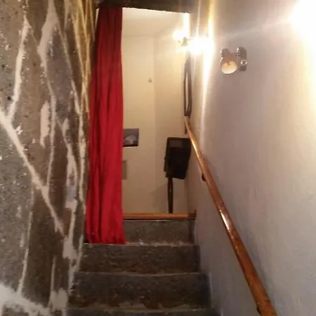 בית נופש Maison Medievale En Pierre De Lave Typique D Agde - Reservation Du Samedi Au Samedi אגדה