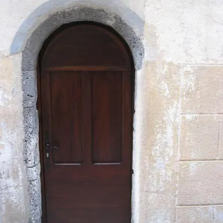 Maison Medievale En Pierre De Lave Typique D Agde - Reservation Du Samedi Au Samedi בית נופש